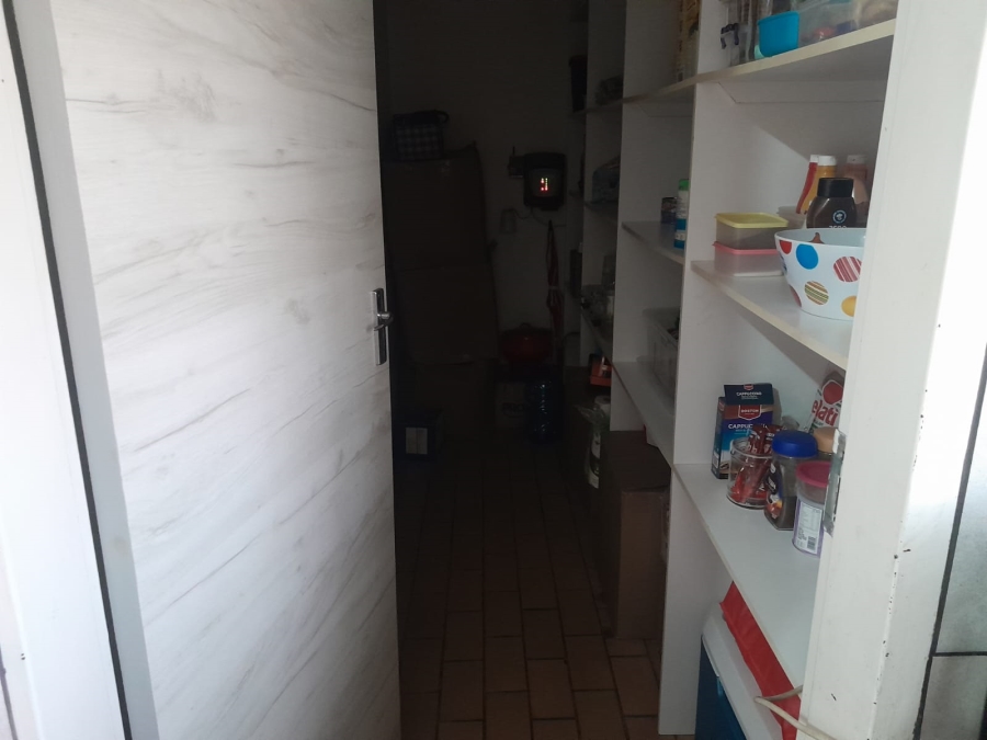 4 Bedroom Property for Sale in Safari Gardens North West